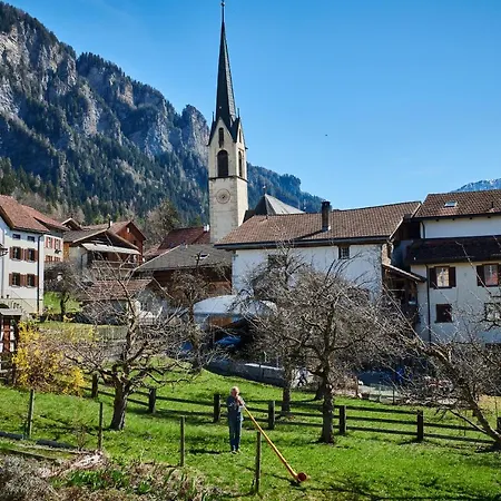 Herberg Landhus Almens